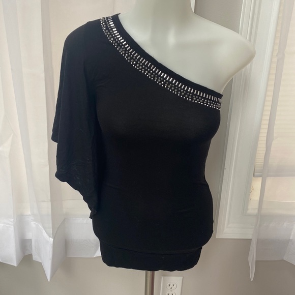 Guess One Shoulder Top‎ - Picture 1 of 6